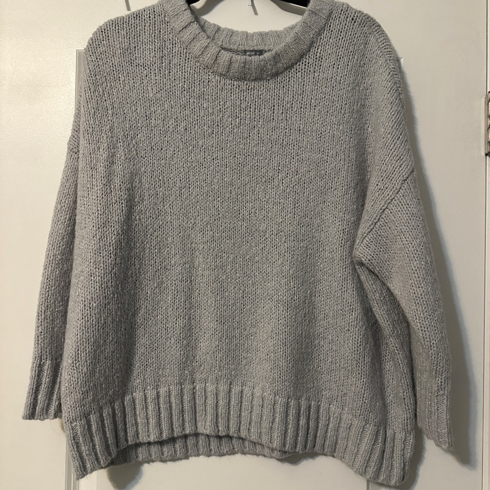 Aerie Gray Crew Neck Sweater Soft Knit Relaxed Fit